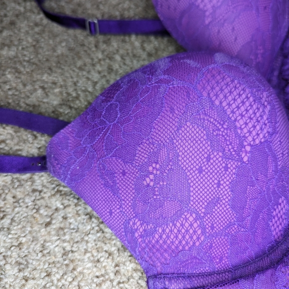 Victoria Secret Purple Floral Lace Biofit Push Up Bra Adjustable Straps Size 34D - Picture 2 of 9